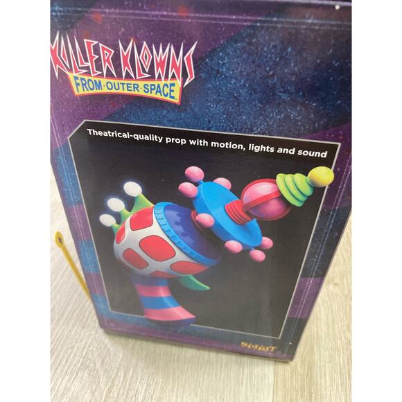 Killer Klowns from Outer Space Cotton Candy Blaster Prop Spirit Halloween - Picture 3 of 12